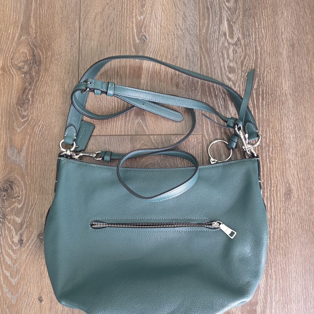 Coach Green Pebbled Leather Shoulder Bag with Adjustable Strap - Picture 2 of 4